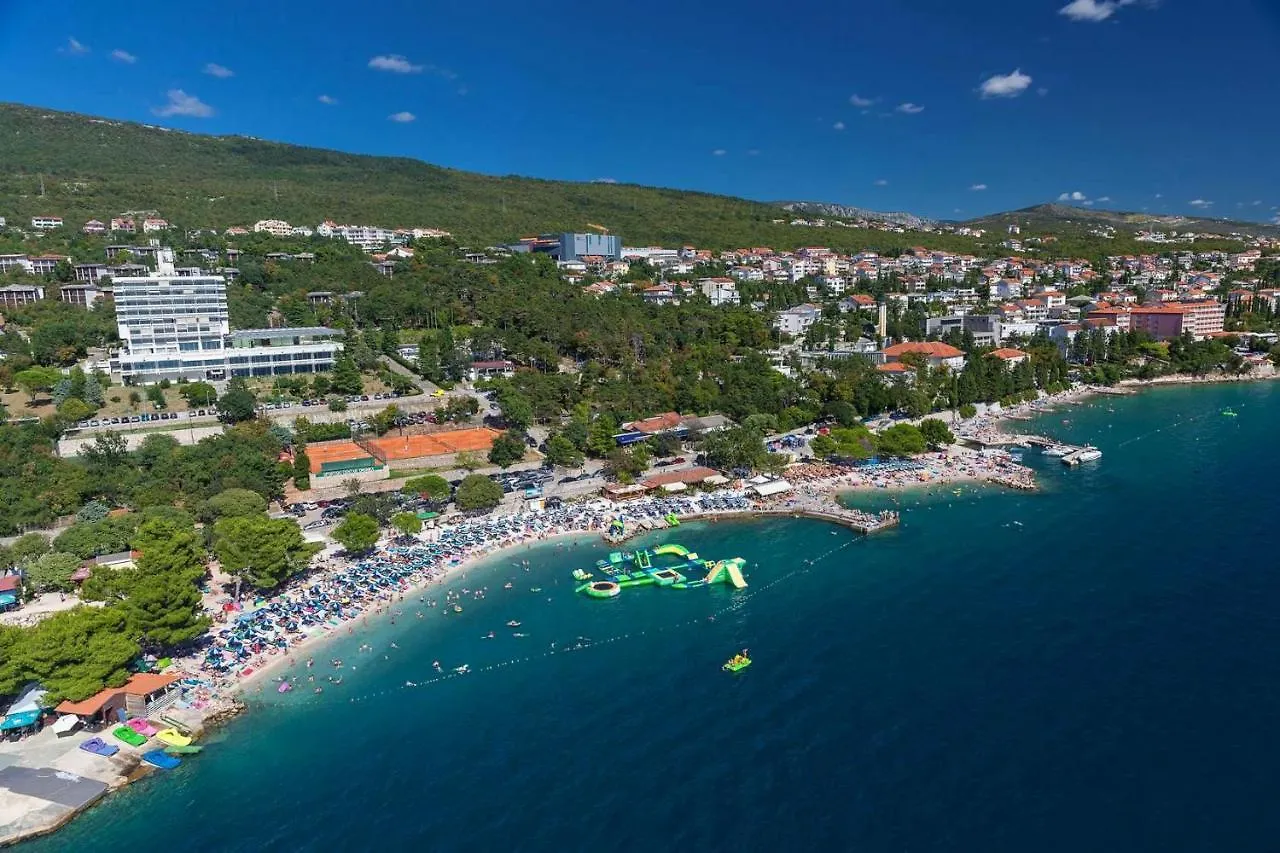 Apartments By The Sea Dramalj, Crikvenica - 9672  Dramalj