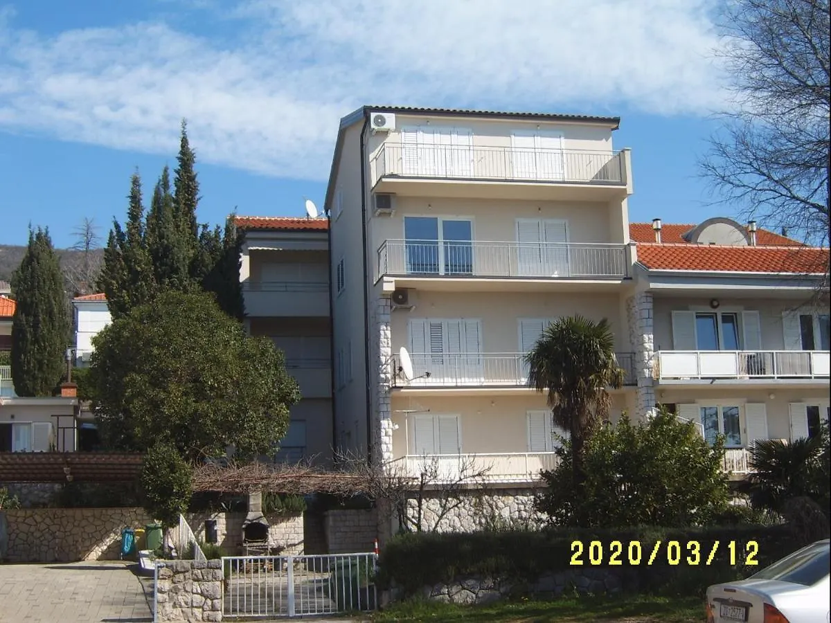 Apartments By The Sea Dramalj, Crikvenica - 9672