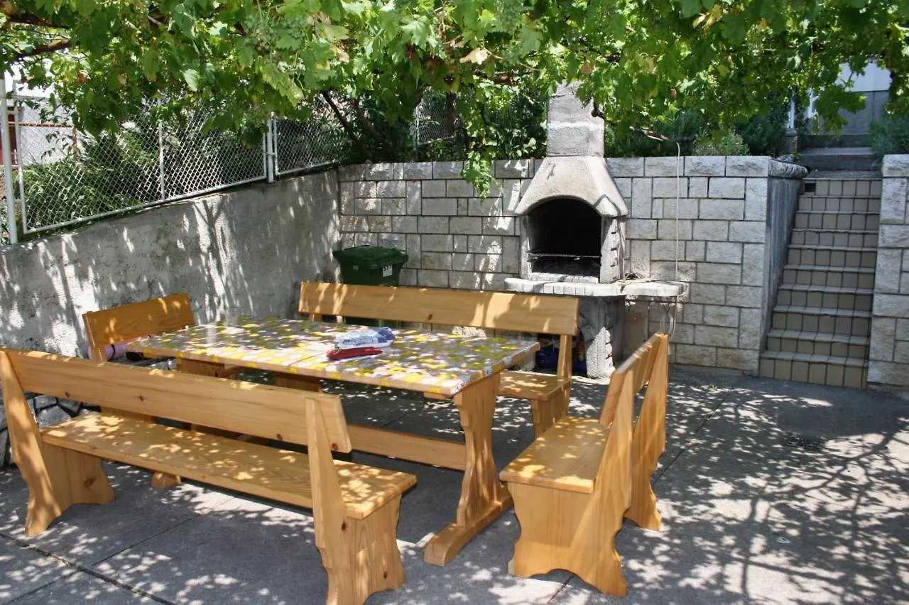 Apartments By The Sea Dramalj, Crikvenica - 9672 0*, Dramalj